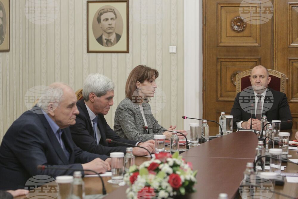 Румен Радев - ЦИК - среща