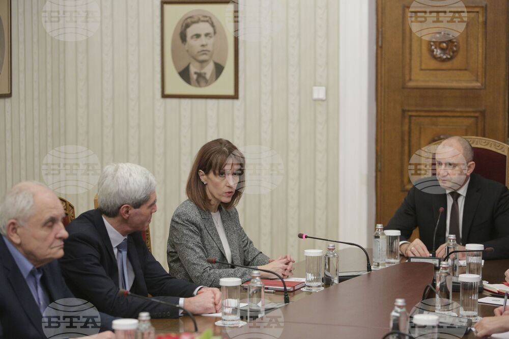 Румен Радев - ЦИК - среща