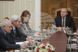 Румен Радев - ЦИК - среща