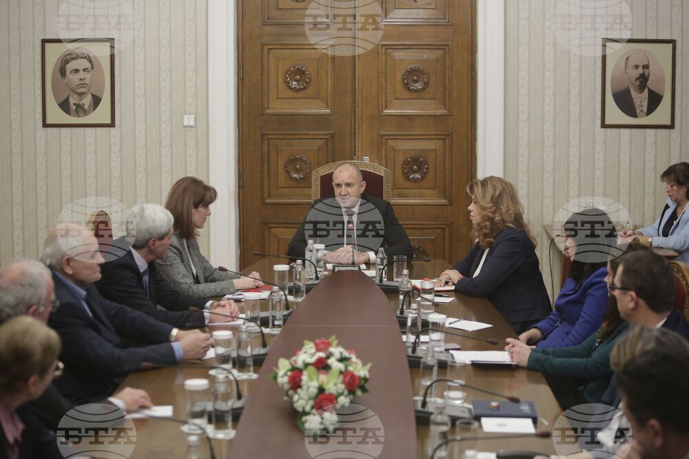 Румен Радев - ЦИК - среща