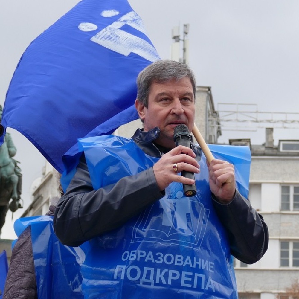 Синдикатът "Образование" към КТ "Подкрепа" настоява за увеличение на учителските заплати през 2023 г. заради инфлацията в страната