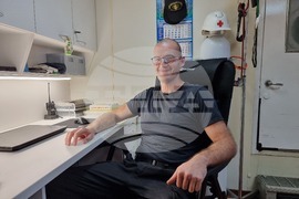 Ден 29 - Антарктида - Научноизследователски кораб „Св. св. Кирил и Методий“ - Петко Гинев - бордови лекар