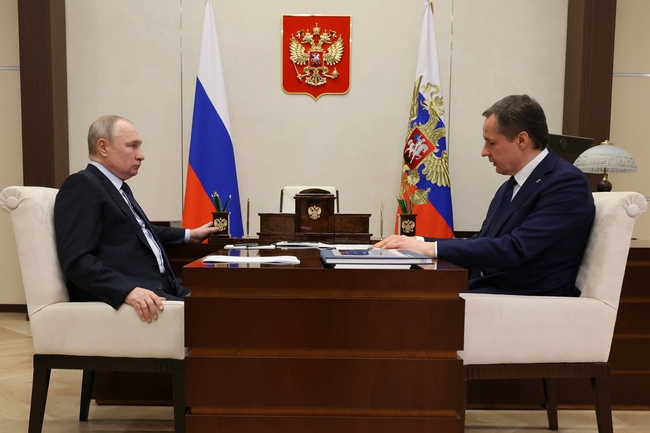 Путин каза на губернатора на често обстрелвана област, че руската противовъздушна отбрана е сред най-добрите в света