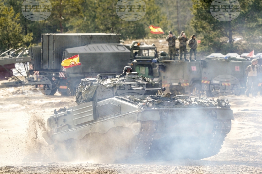 Зеленски се срещна с производители на оръжие в Испания