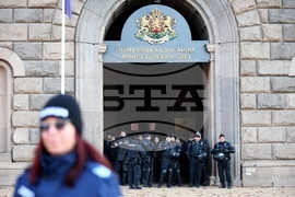 Народно събрание - засилено полицейско присъствие