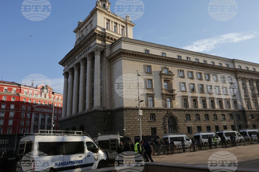 Народно събрание - засилено полицейско присъствие