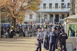 Народно събрание - партия „Величие“ - протест - полиция