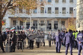 Народно събрание - партия „Величие“ - протест - полиция