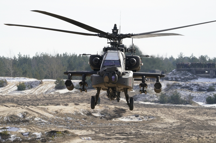 Държавният департамент на САЩ одобри възможна продажба на хеликоптери  „Апачи" на Полша, на стойност 12 милиарда долара, съобщи Пентагонът - БТА