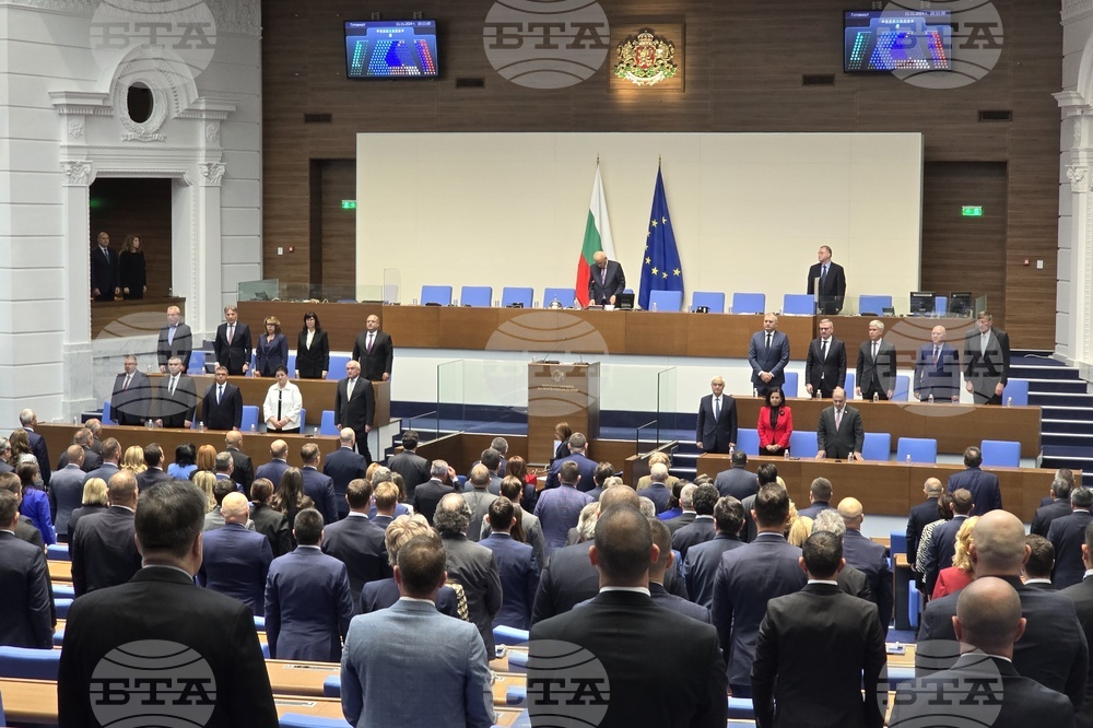 New Parliament Takes Oath under Siege of Seven Protests, Then Fails to Elect Chair