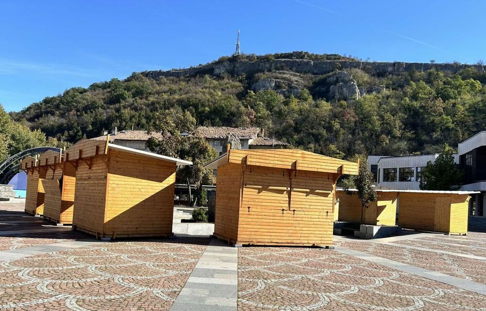 Община Ловеч: 11 майстори занаятчии с участие в арт базара в Ловеч от 15 до 17 ноември