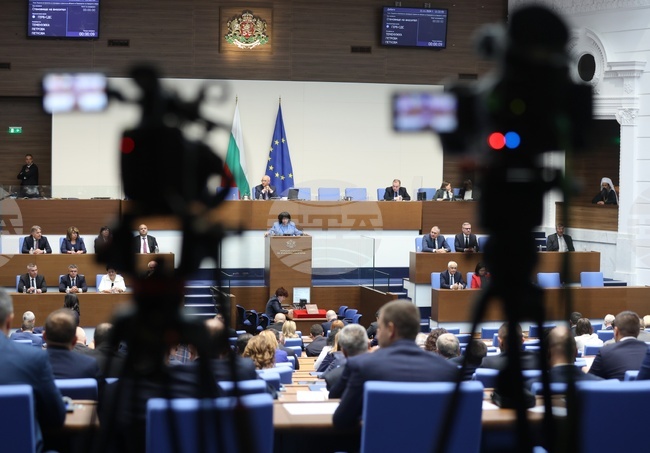 Депутатите ще направят пети опит да изберат председател на 51-вото Народно събрание 