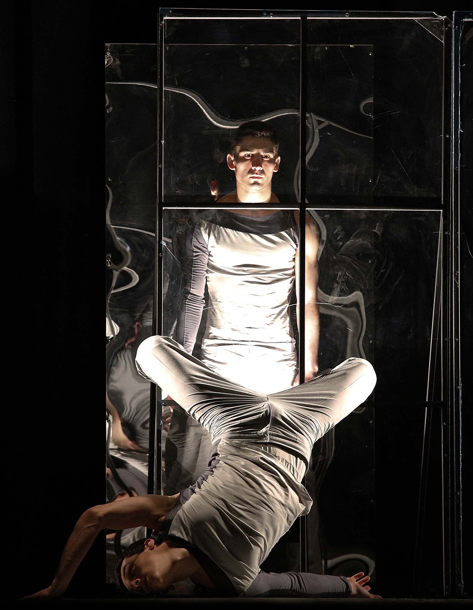 Балет Арабеск - Огледало на времето - спектакъл