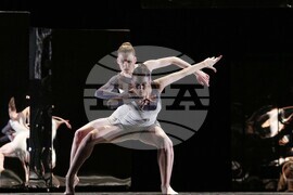 Балет Арабеск - Огледало на времето - спектакъл