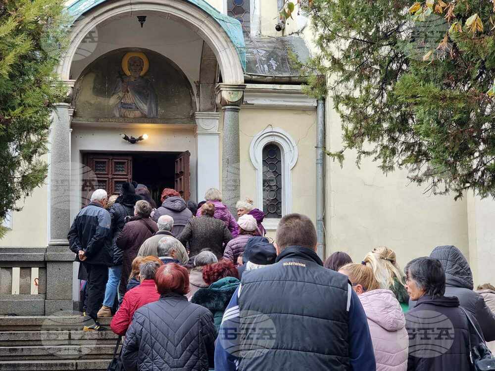 Храмов празник и годишнина от създаването си отбелязва днес кюстендилският храм "Св. вмчк Мина"