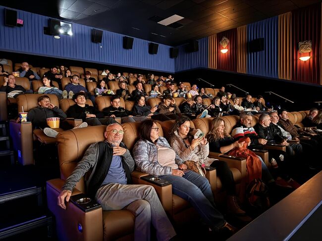 Прожекция на „Гунди - легенда за любовта” се състоя в кино „Магура“ в Чикаго