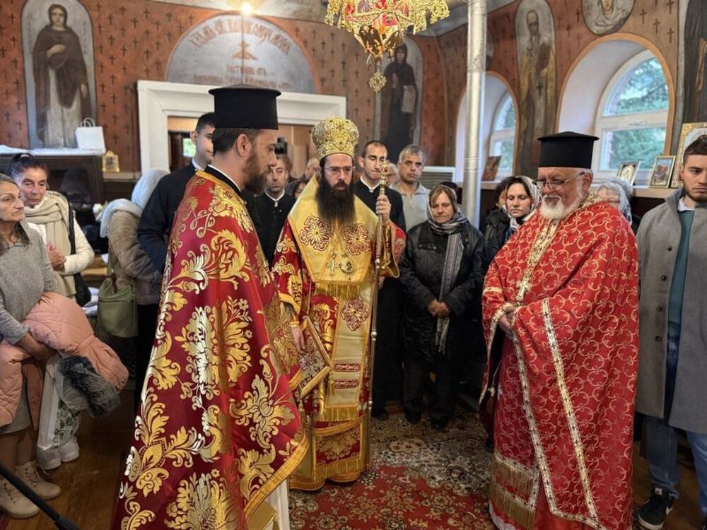 Митрополит Арсений възглави архиерейската света литургия в храм „Св. Мина” в Сливен