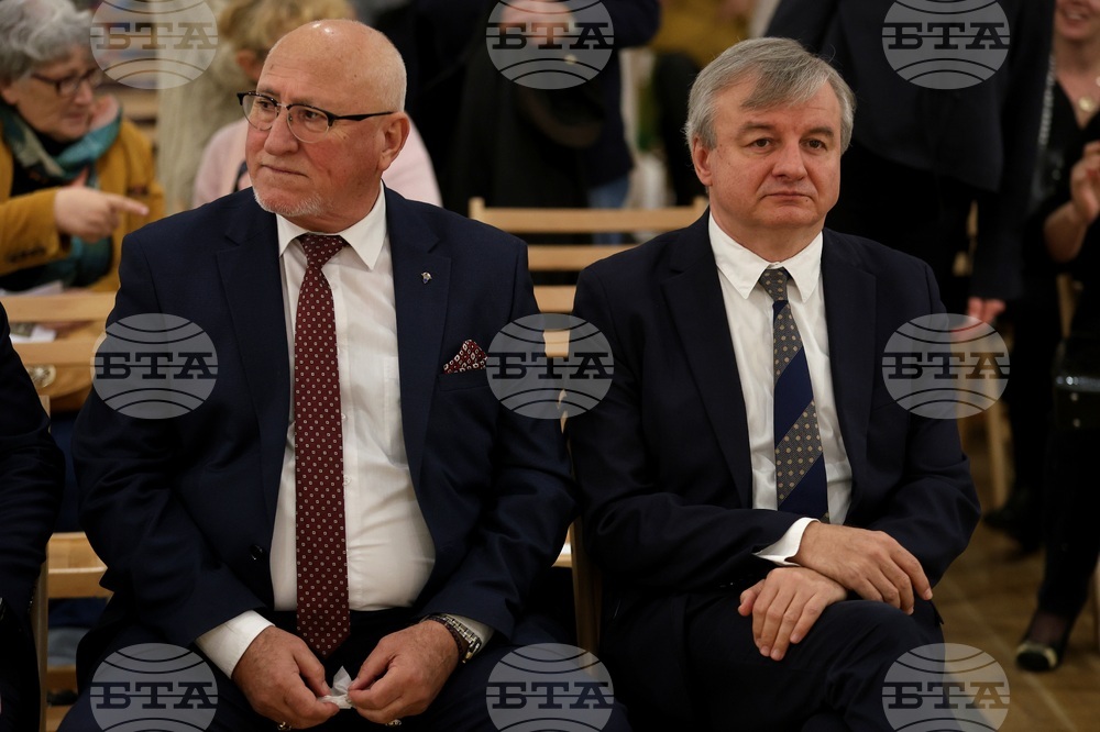 Национална награда за български роман „13 века България"