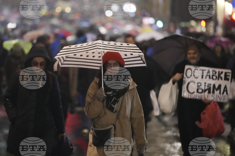 Сръбски студенти протестираха в Нови Сад под лозунга „Отговорността – пътят към справедливостта“.