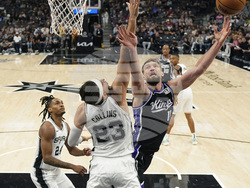 Kings Spurs Basketball