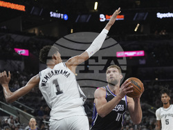 Kings Spurs Basketball