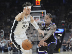 Kings Spurs Basketball