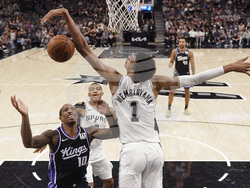 Kings Spurs Basketball