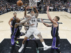 Kings Spurs Basketball