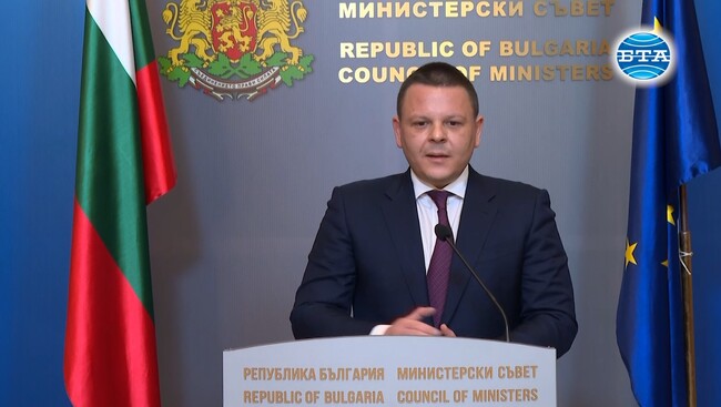 Децата до 10-годишна възраст ще пътуват безплатно в обществения транспорт от 1 февруари