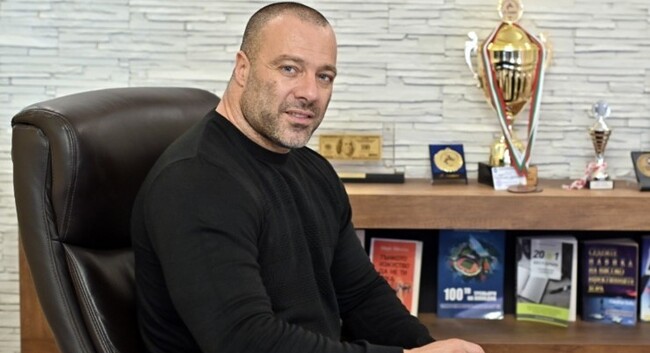 Бизнесменът Иван Пашов: "Локомотив е в тежко положение. Необходими са много бързи действия, за да се излезе от тази криза"