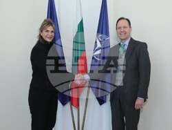 Снимка: Министерство на външните работи - Заместник – министър Коджабашев прие копия на акредитивни писма на новите посланици на Република Филипини и Република Панама