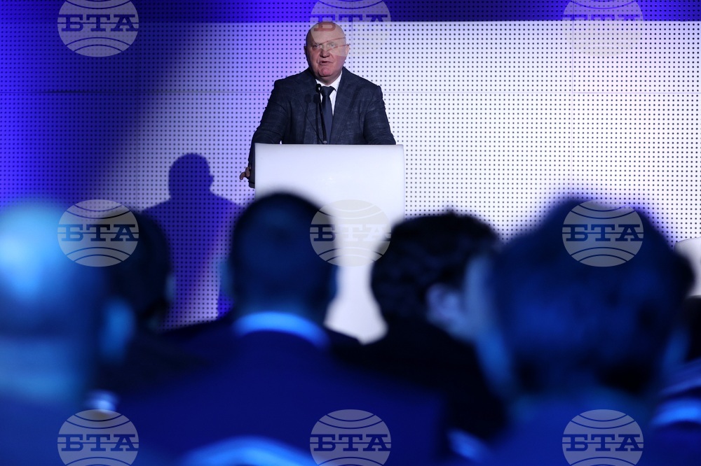 Дискусия - "Намиране и формиране на кадри за бъдещето на строителството: Изграждане на утрешния свят"