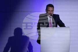 Дискусия - "Намиране и формиране на кадри за бъдещето на строителството: Изграждане на утрешния свят"