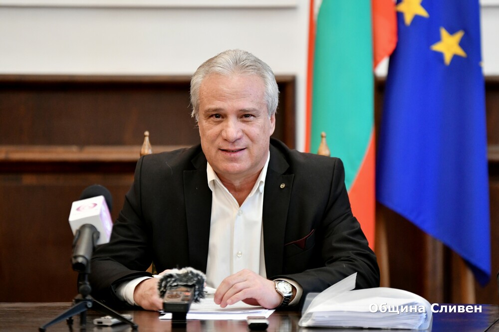 Община Сливен: Кметът Стефан Радев предлага средствата за сдруженията да се увеличат на 1 милион лева