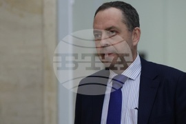 Парламент - Комисия по външна политика