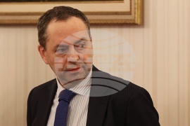 Парламент - Комисия по външна политика