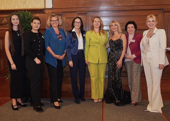 Бизнес среща за Дунавския регион се състоя във Виена, бе организирана и дегустация на вина