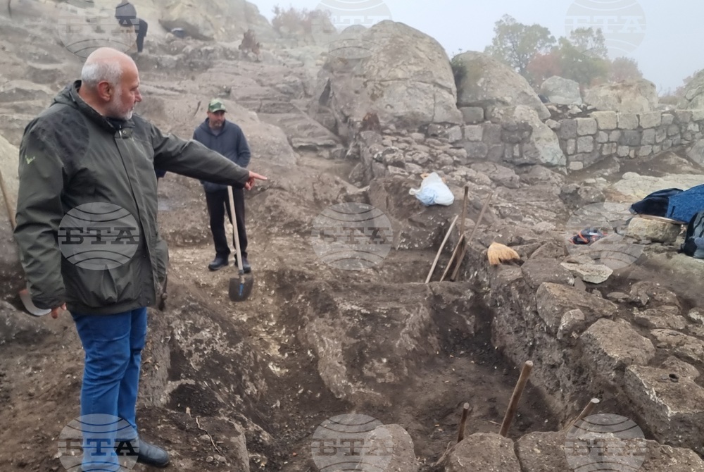 Prof. Ovcharov Wraps Up Digs Season at Perperikon, Adds New Finds