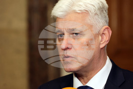 Парламент - Комисия по отбрана