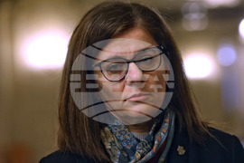 Парламент - Комисия по отбрана