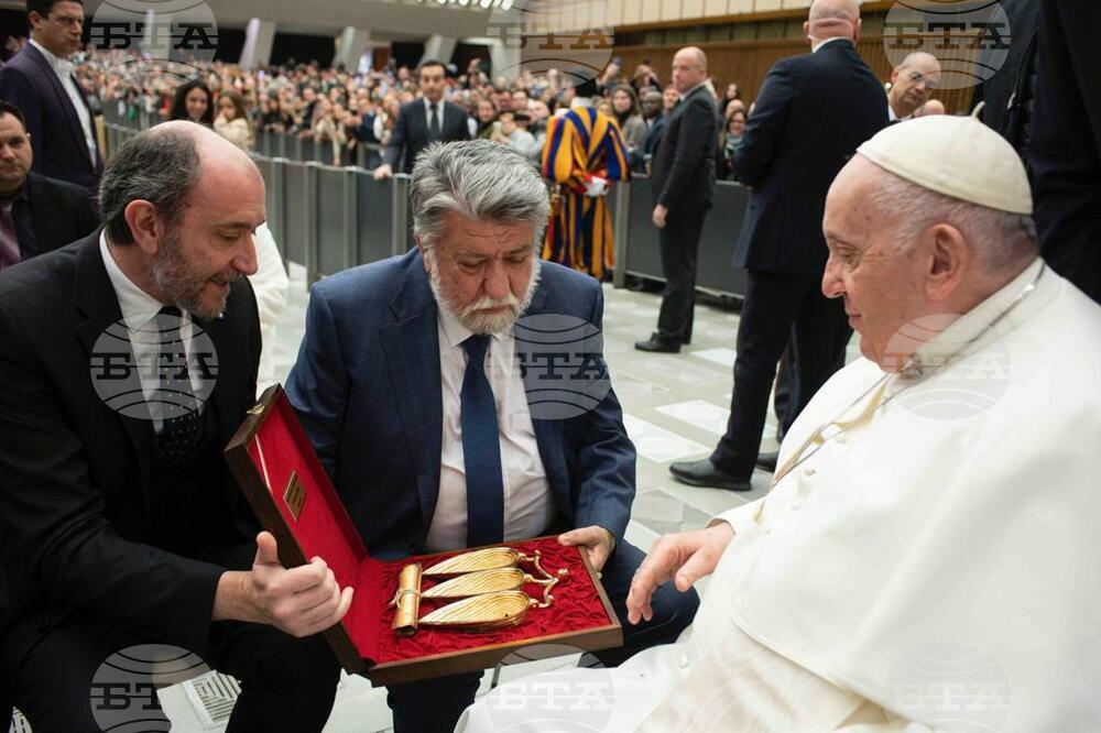Parliament Chair Rashidov Received in Personal Audience by His Holiness Pope Francis