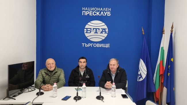 „Изкуството е моя свят“ – каза художникът Румен Райнов от Търговище по повод 60-ата си годишнина