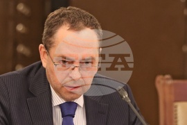 Парламент - Комисия по външна политика