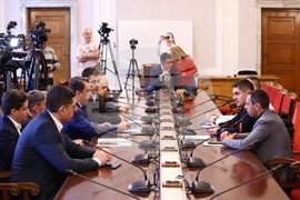 Парламент - ПП-ДБ - МЕЧ - среща