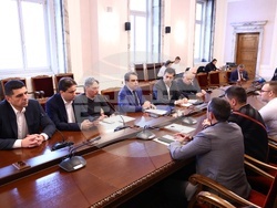 Парламент - ПП-ДБ - МЕЧ - среща