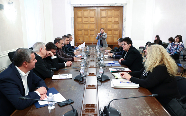 Народно събрание - „БСП - Обединена левица” - Людмила Петкова - среща