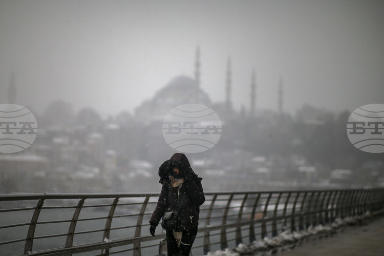 Schools Closed, 124 Flights Cancelled Due to Winter Conditions in Istanbul
