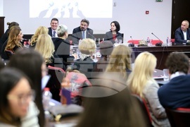 УНСС - „Свободата на словото на медиите в България” - Дискусионен панел 2: „Предизборни кампании: проблеми и възможности. Отношенията власт - журналистика”