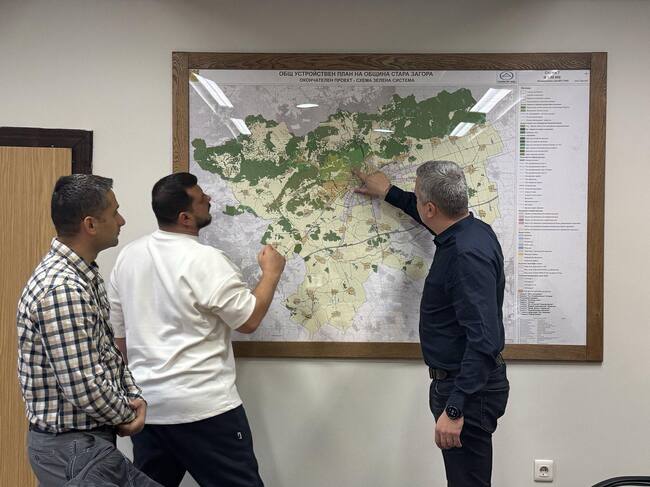 Община Стара Загора: Над 800 дка борови гори са обработени наземно или по въздух срещу борова процесионка