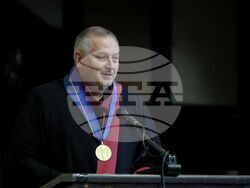 Софийски университет - Георги Господинов - награждаване